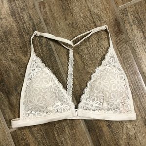 Victoria Secret daisy lace front closure bralette